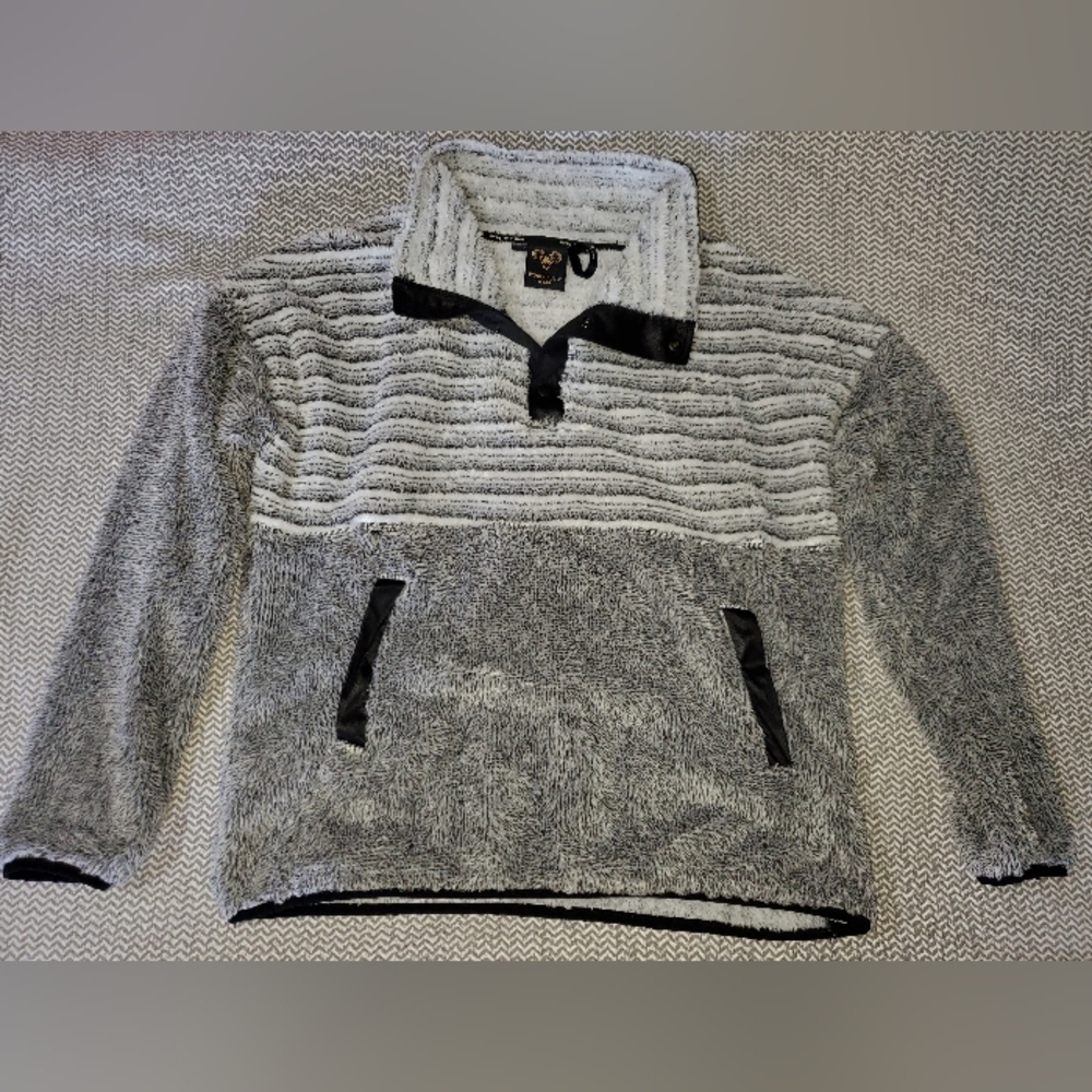 Wooly Bully Women's Angelic Half Snap Fleece Size Medium